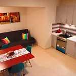 Phivos & Garden Apartment