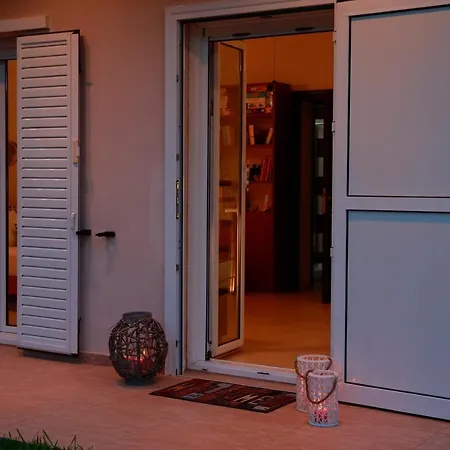 Phivos & Garden Appartement