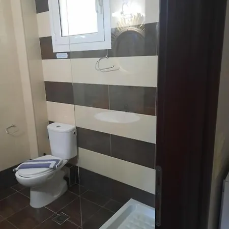 Phivos & Garden Appartement *