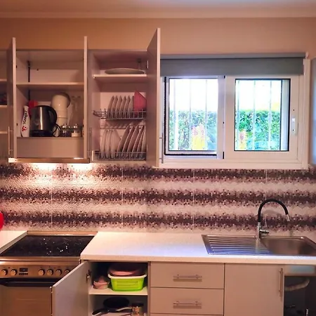 Apartamento Phivos & Garden *