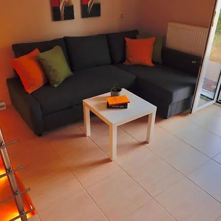 Apartamento Phivos & Garden Messíni