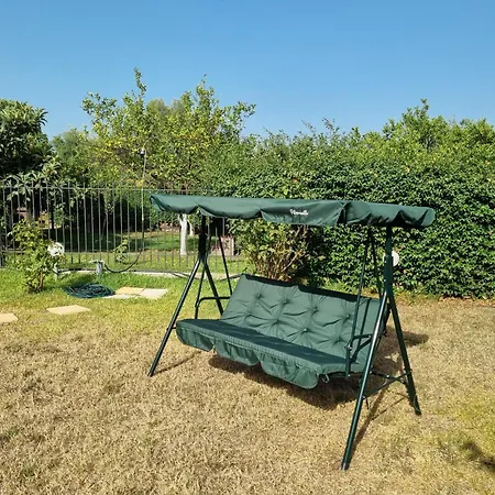 Phivos & Garden شقة Messíni