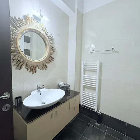 Phivos & Garden Apartment Messini