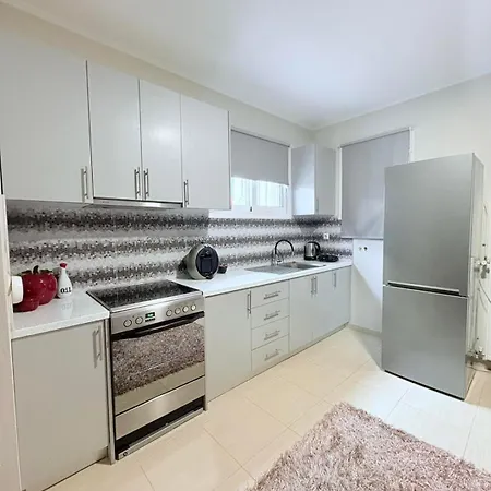 Apartamento Phivos & Garden *