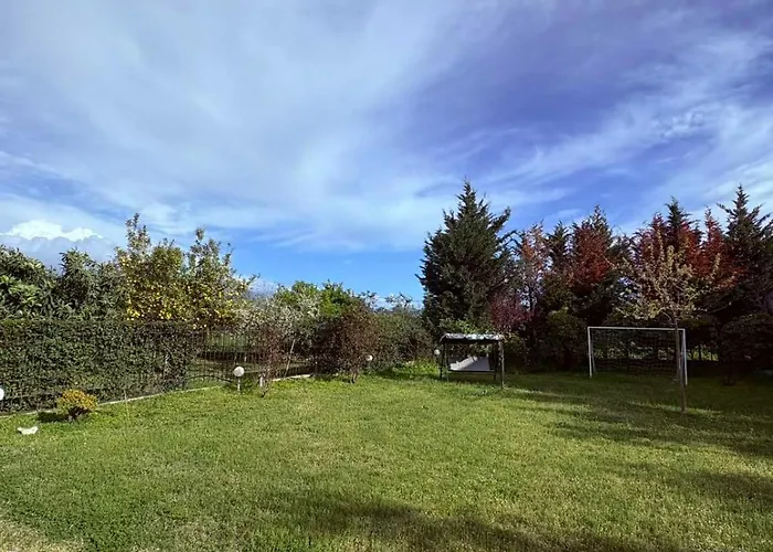 Phivos & Garden Апартаменты Мессиния