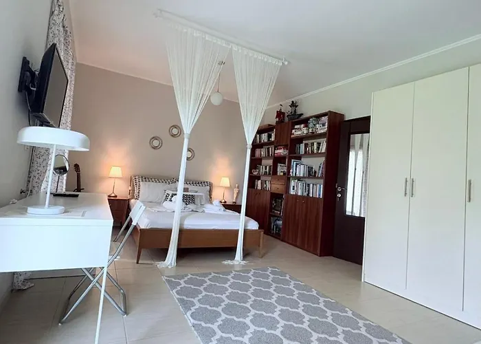 Phivos & Garden * Messíni