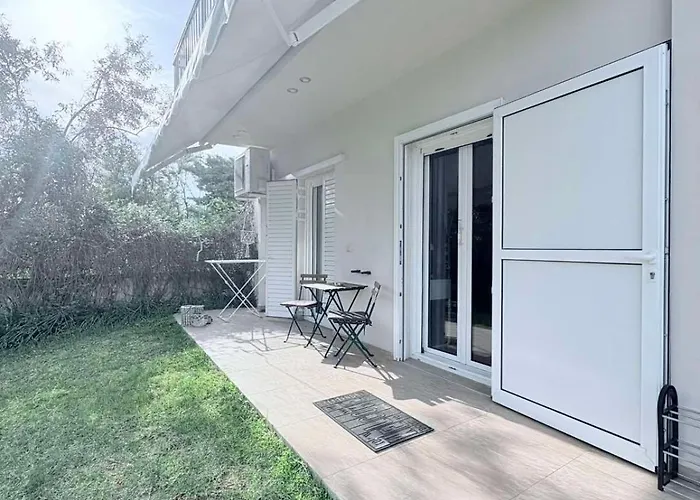 Phivos & Garden * Messíni